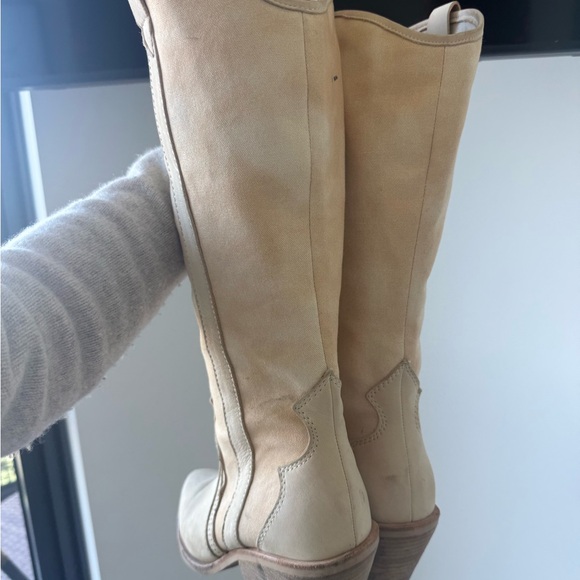 Dolce Vita Cream Heeled Boots - Picture 4 of 4